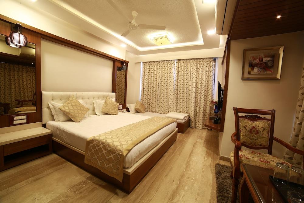 Sheratone - A Luxury Hotel