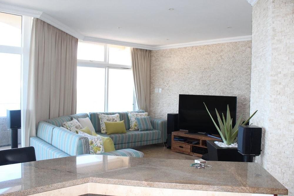 Unit 1101 Oyster Rock