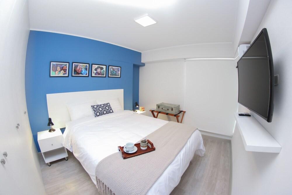 Trendy Host Stelar Miraflores