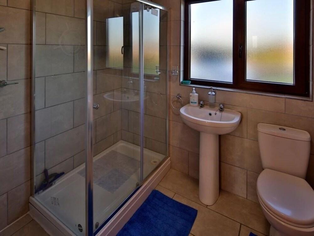 Lakeside Fishing Lodges