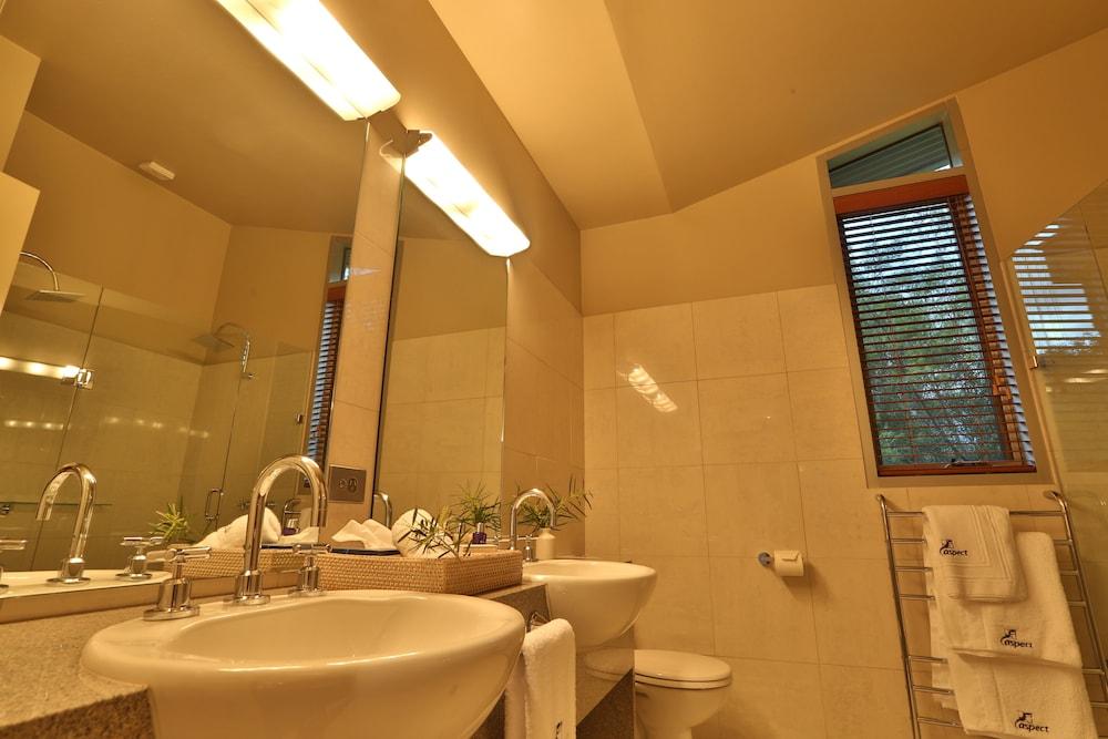 Ironstone Romantic Couples Retreat