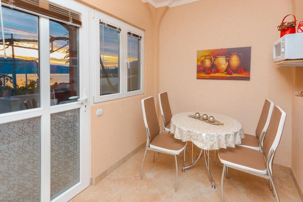 Apartments Villa Lastva