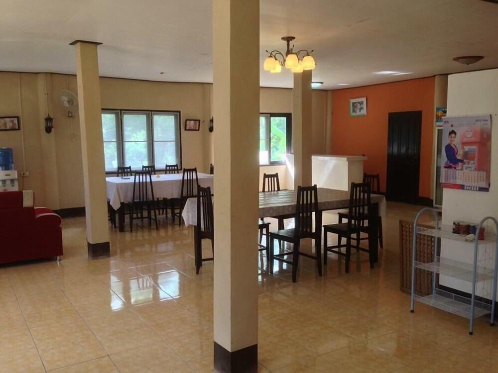 Somsiri Resort Vang Vieng