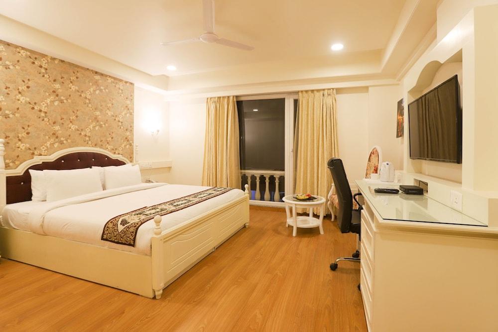 Cygnett Lite Grand, jaipur