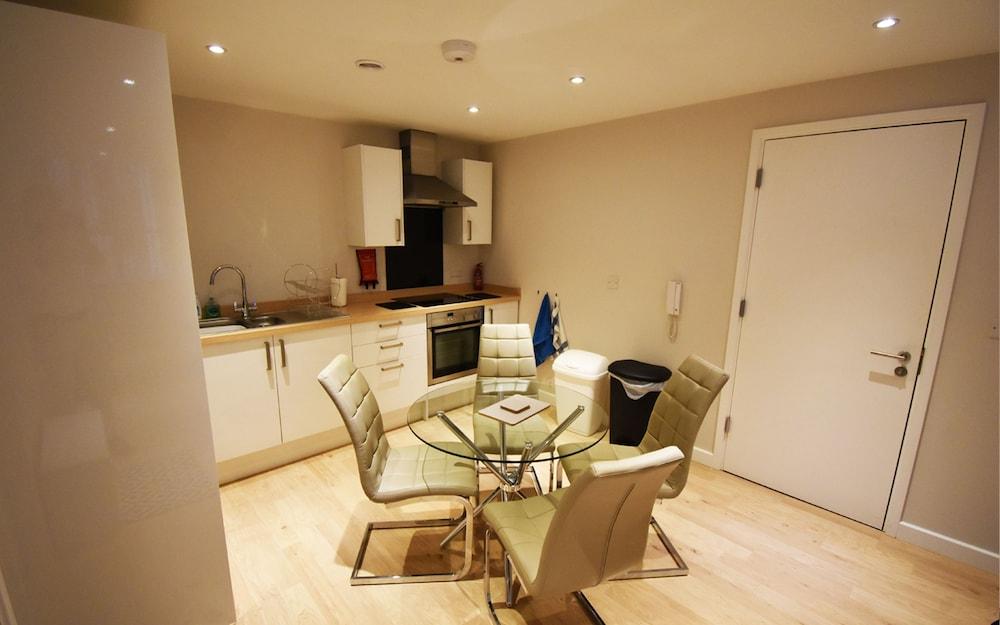 Toothbrush Apts - Ipswich Princes St