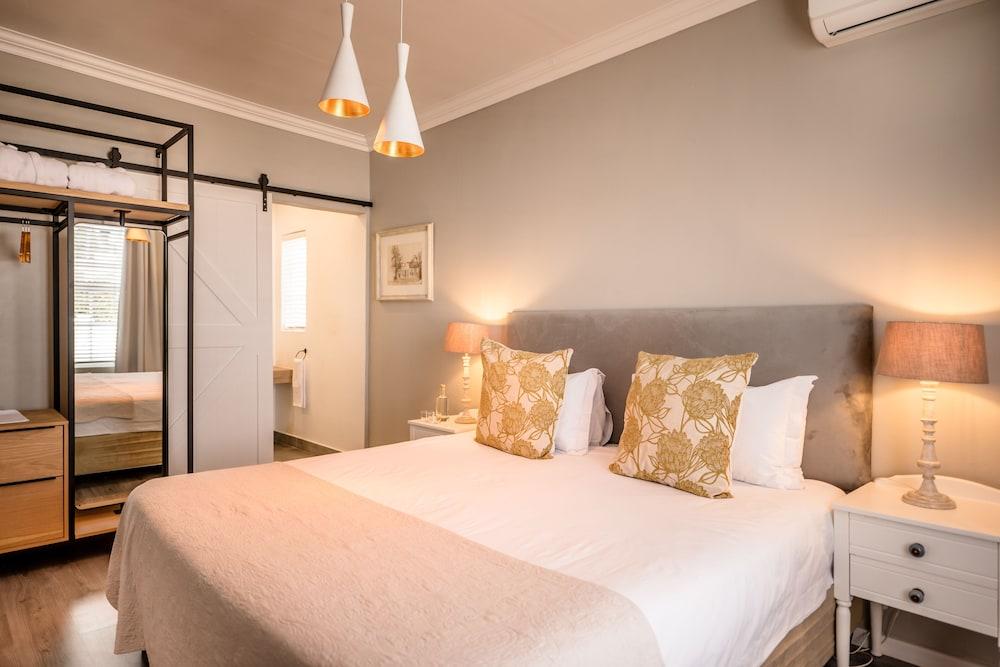 The Corner House L'A-nnexe