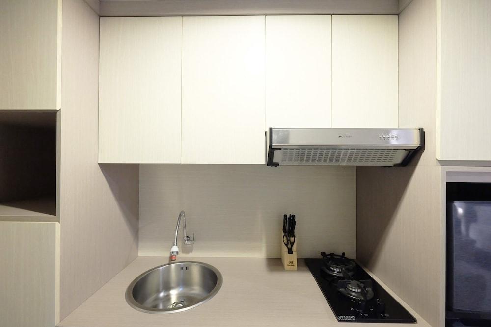 Minimalist Studio Apartment at The H Residence