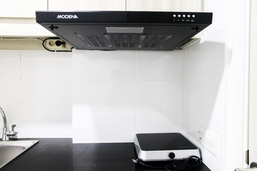 Nice View Studio @ Azalea Suites Apartment