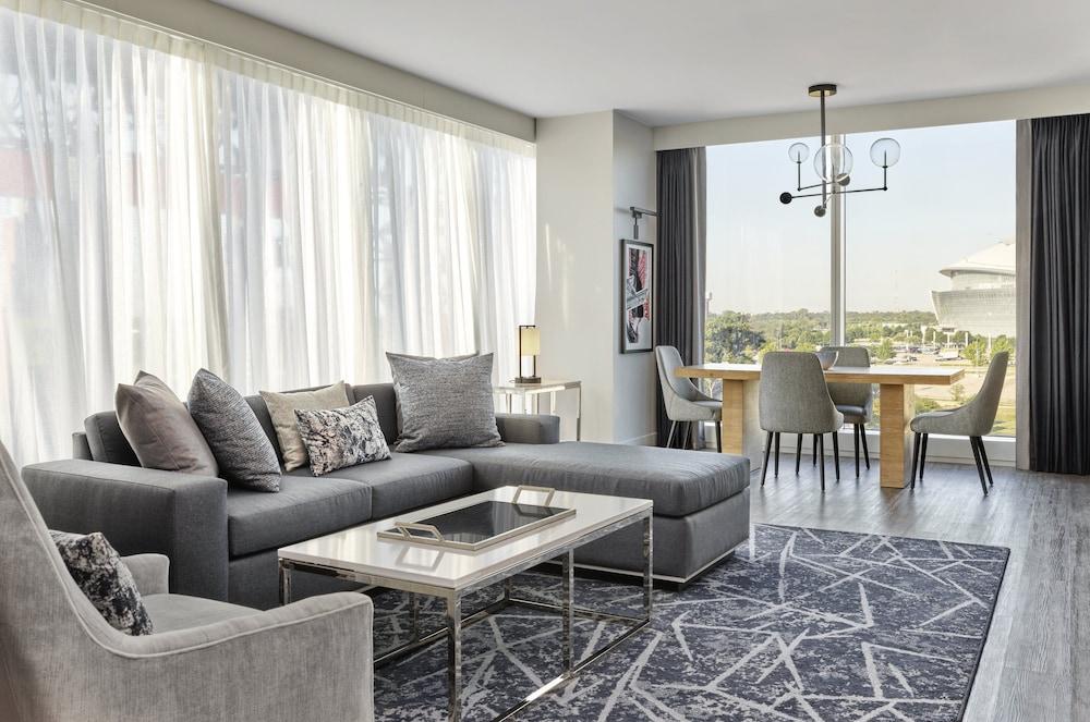 Live by Loews, Arlington, TX