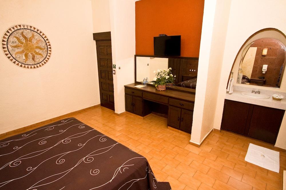 Hotel & Motel Hacienda Jiutepec