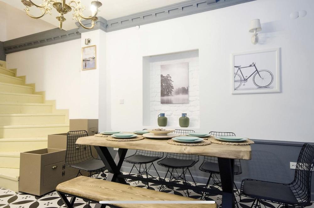 Stylish Triplex House Balat