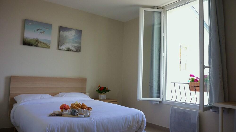 HOTEL ARISTIDE VAUBAN