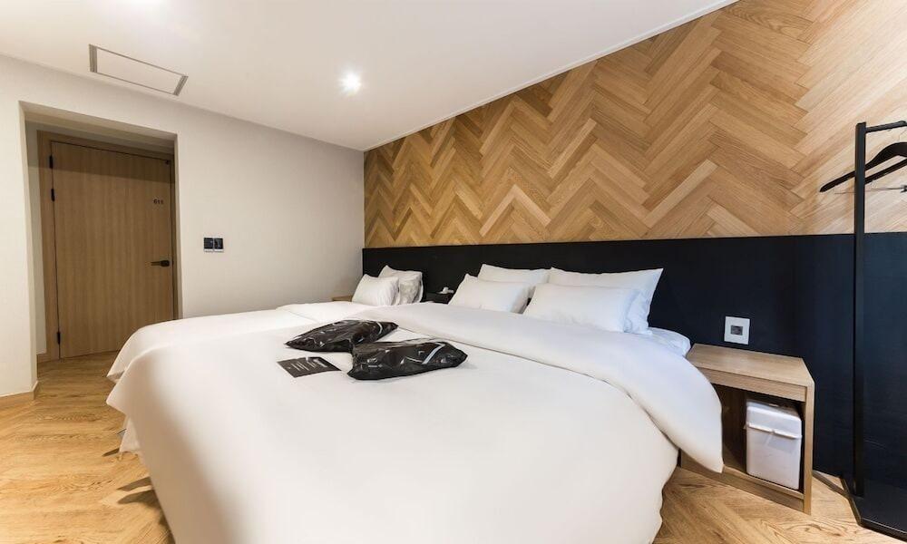 Anyang Premier Hotel XYM