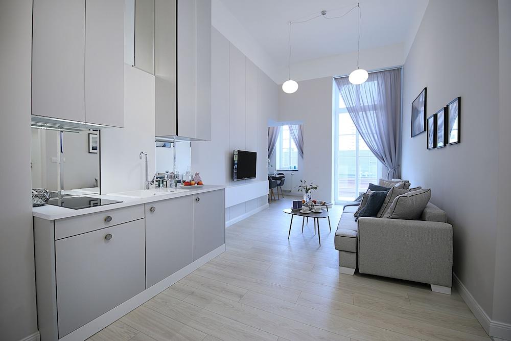 Absyntapart Bulwar Staromiejski