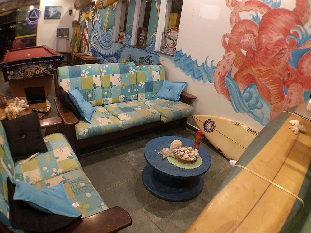 Curvão Surf House - Hostel