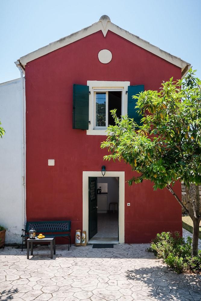 Traditional Rustic Maisonette By Konnect