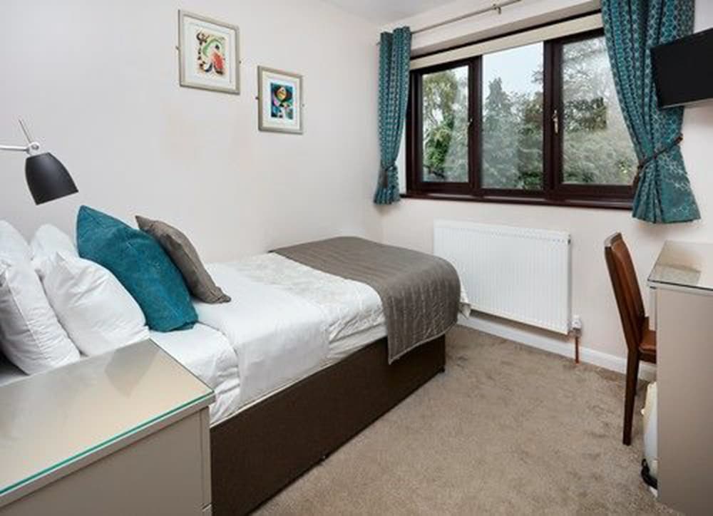 Conifers Guest House