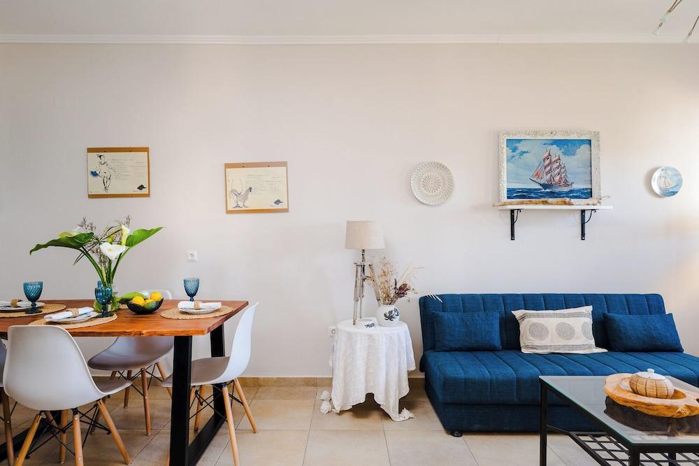 Seaside Ipsos Apartment By Konnect