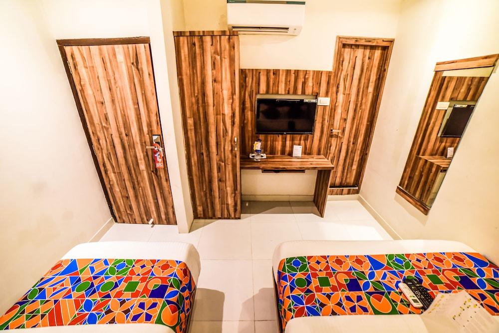 FabExpress Gateway Inn