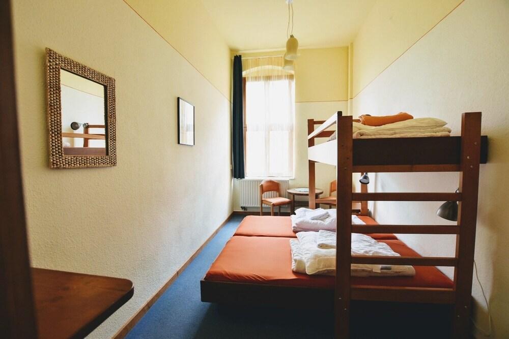 Herberge Orange - Hostel