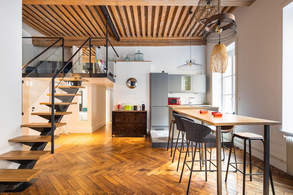 DIFY Roi Lyon - Hotel de Ville