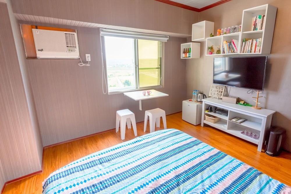 Hengchun Small Room 16