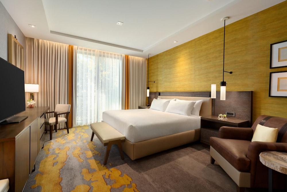 Hoodoo Moab, Curio Collection by Hilton