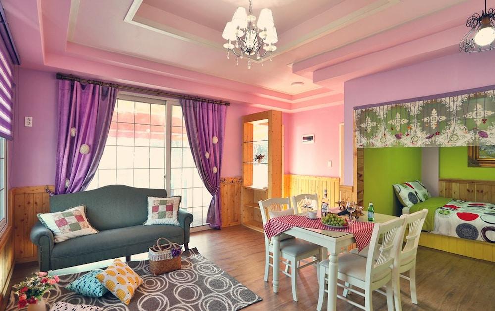 Gyeongju Amigo Pension