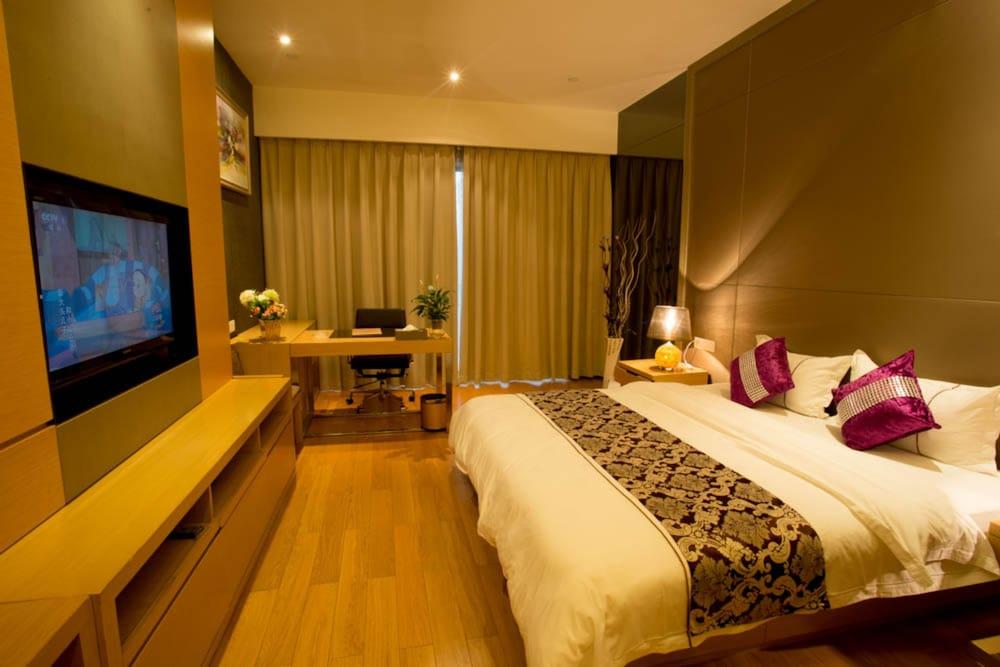 Wanlong Apartment Pazhou Branch