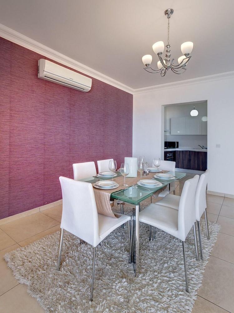 Seaview 3BR Apart inc Pool, Fort Cambridge Sliema