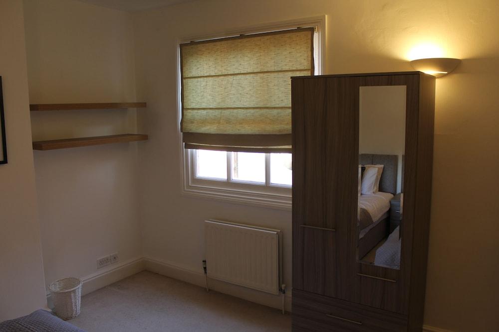 Knighton Villa by JensenLet SA