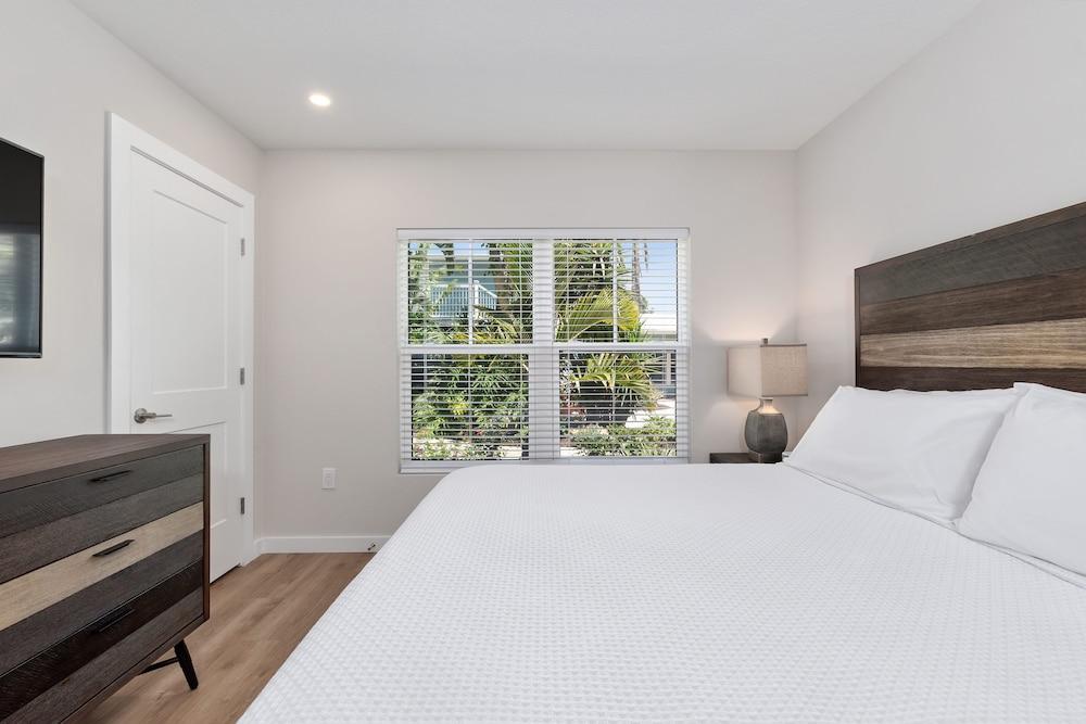 Escape Coastal Resort on Casey Key