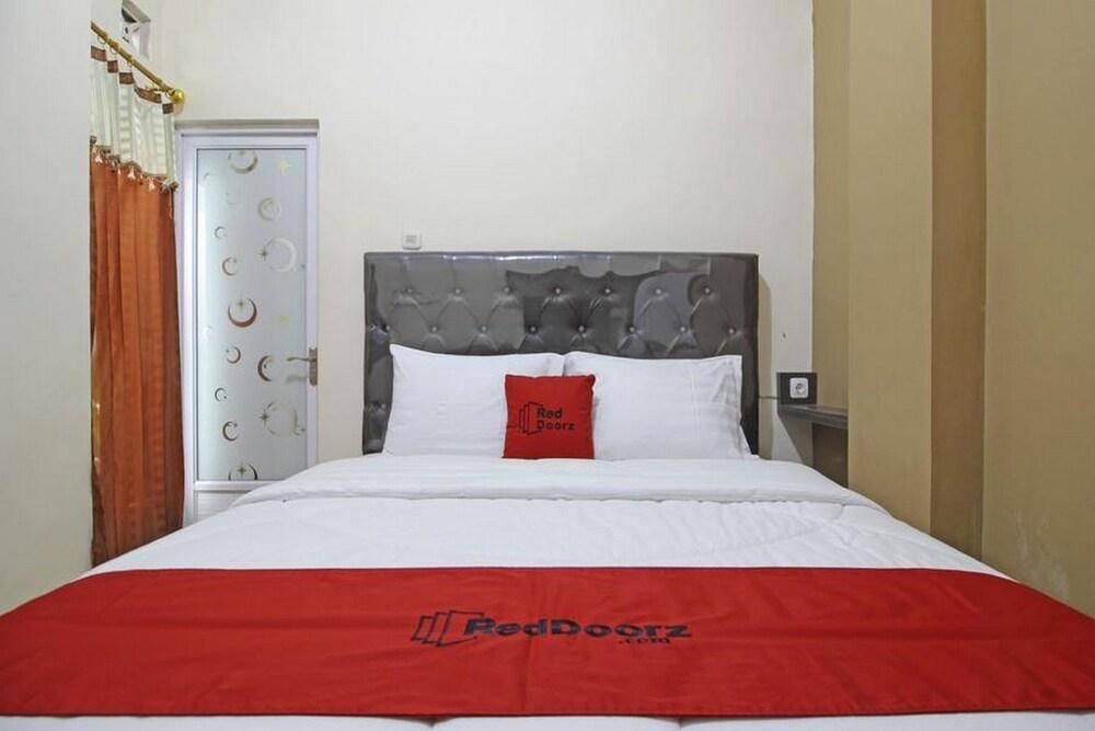 RedDoorz @ Palagan 3