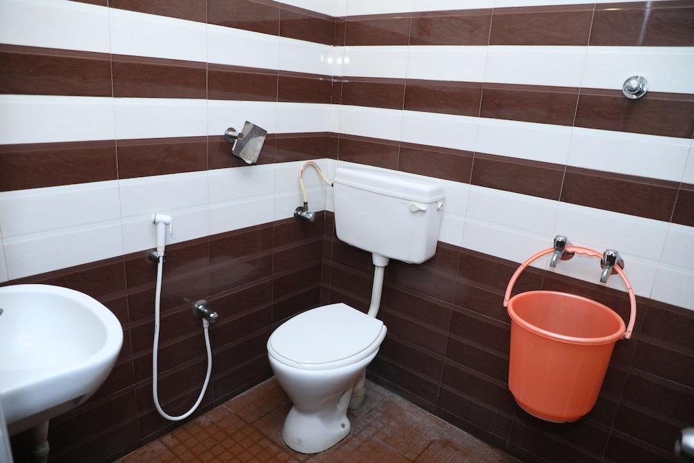 Ulo Green Apple Inn OMR