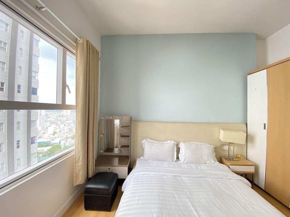 Jenny's Home in Sunrise City Building W3