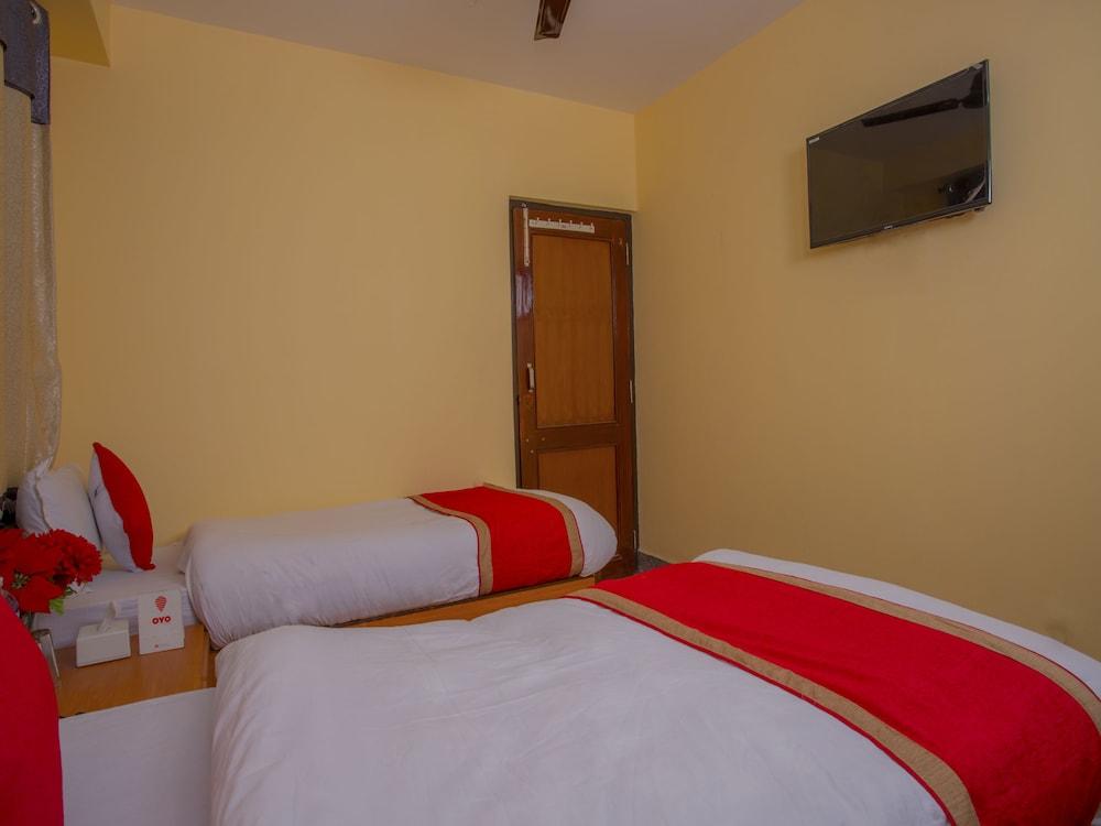 OYO 287 Hotel Buddha Palace