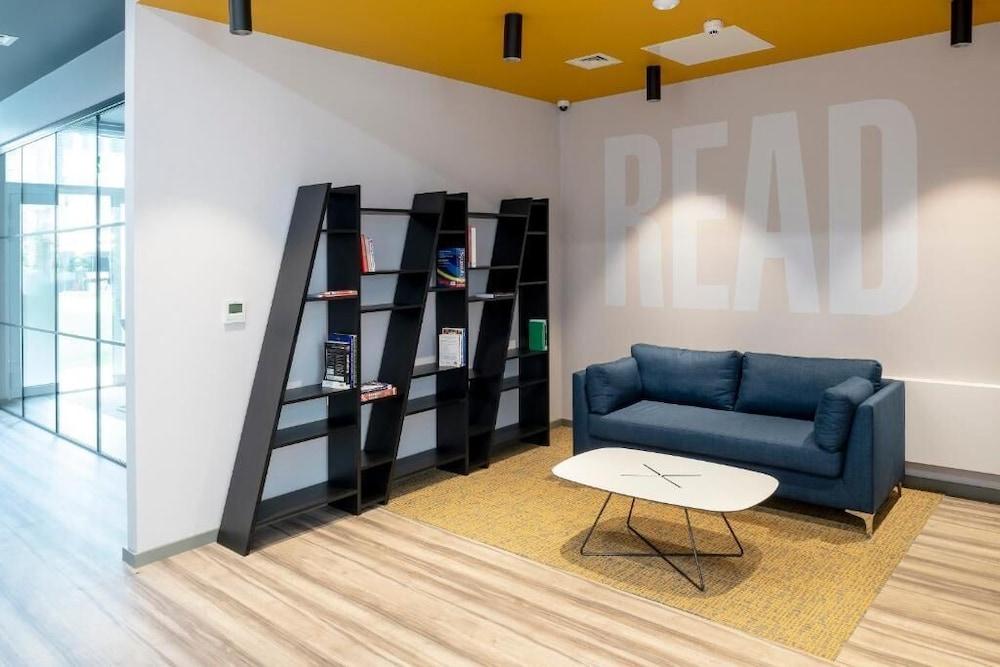 Destiny Student - The Tannery