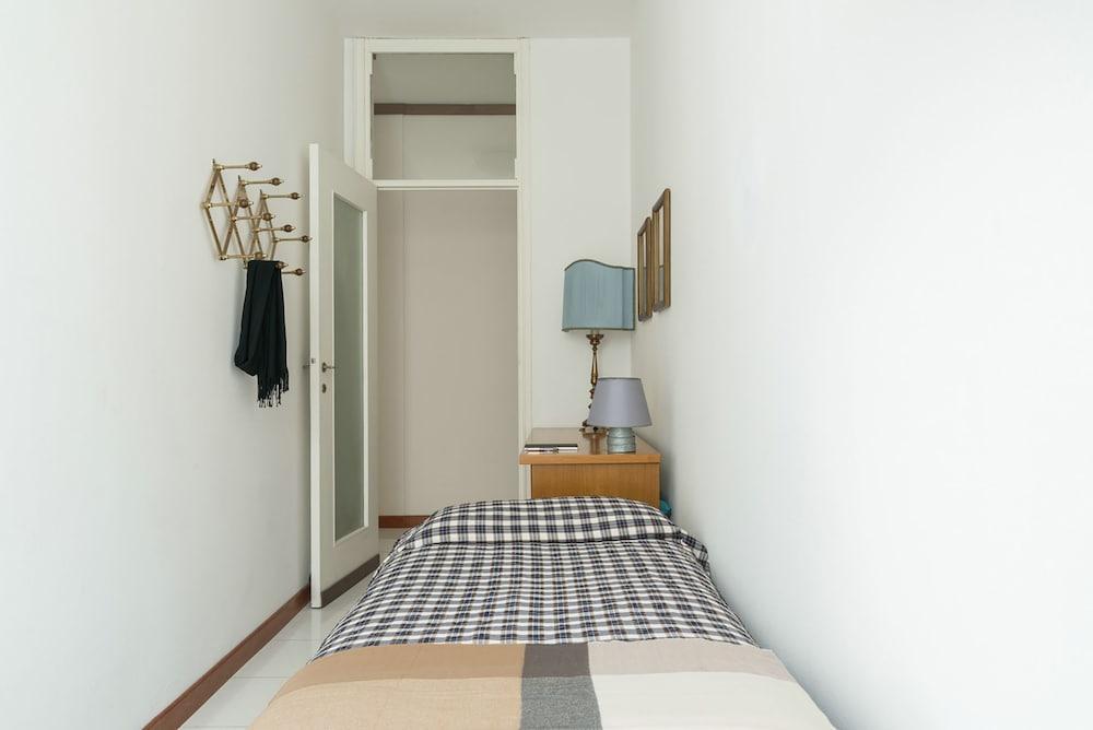 Piazza Cavour Lake View