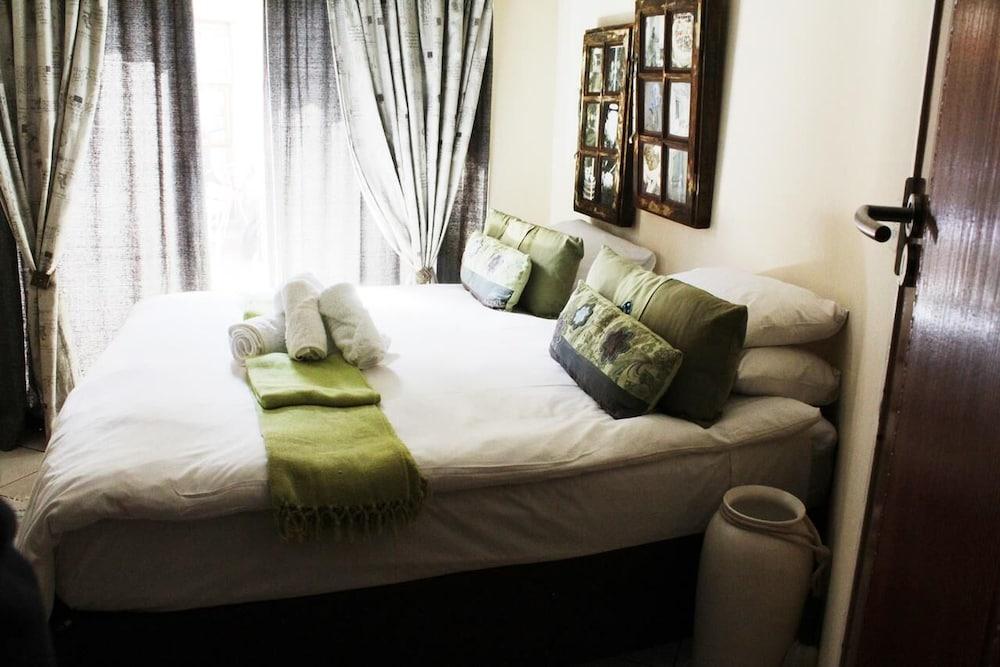 Echo Garden Guesthouse