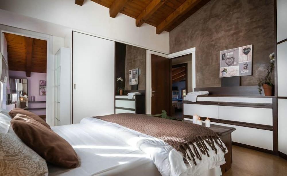 Your Home in Como Lake