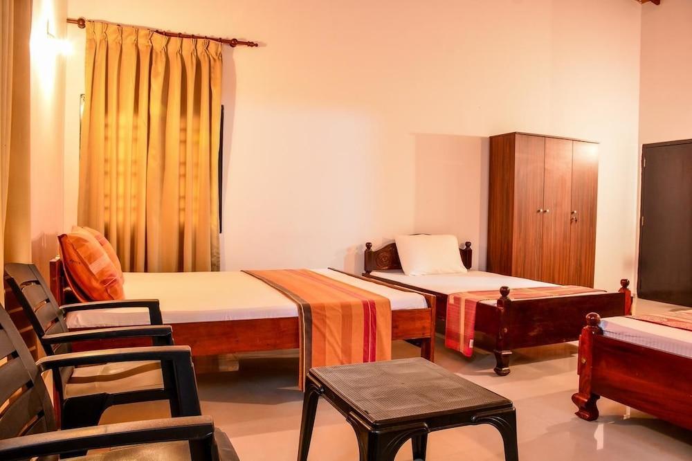 Hotel Apollo Hikkaduwa