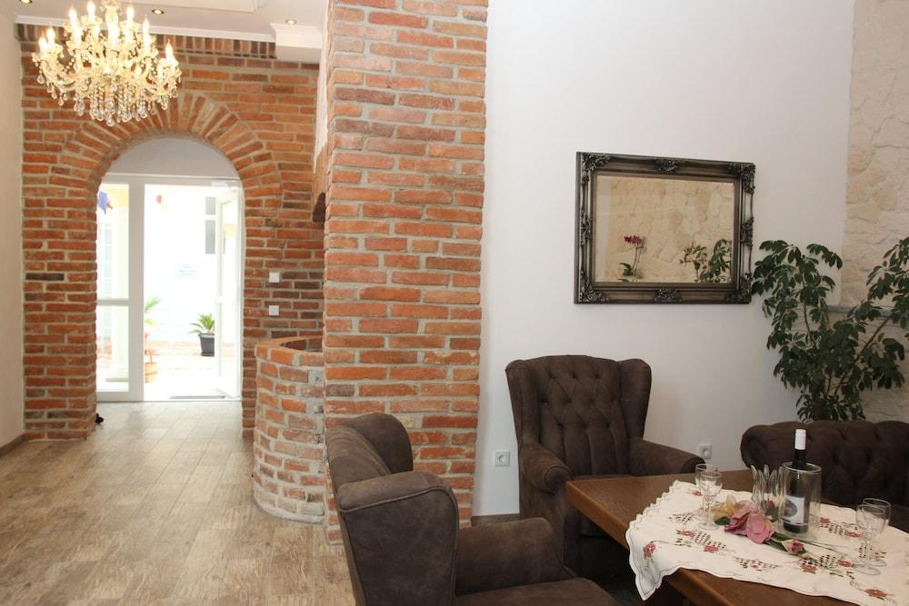 Pension am Donaubogen