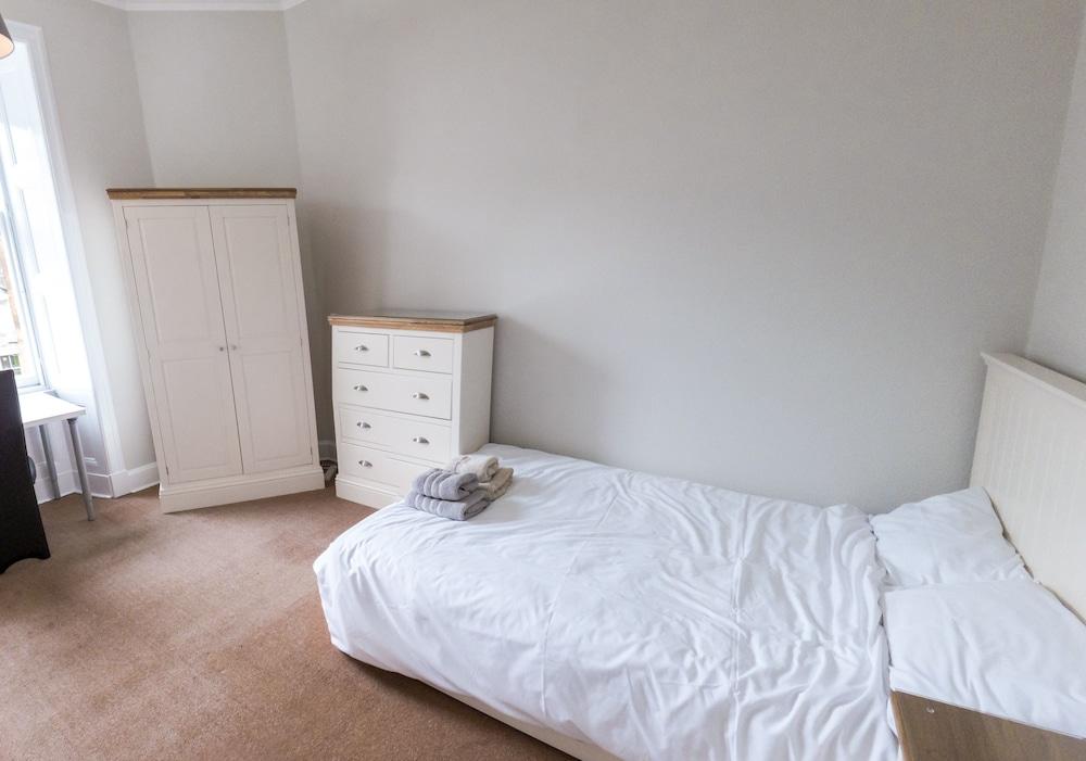 Silver Lining - Spottiswoode Apartment