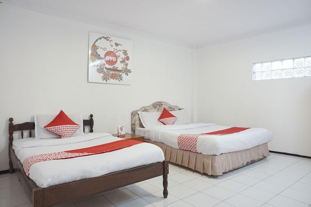 OYO 206 Hotel Candra Kirana