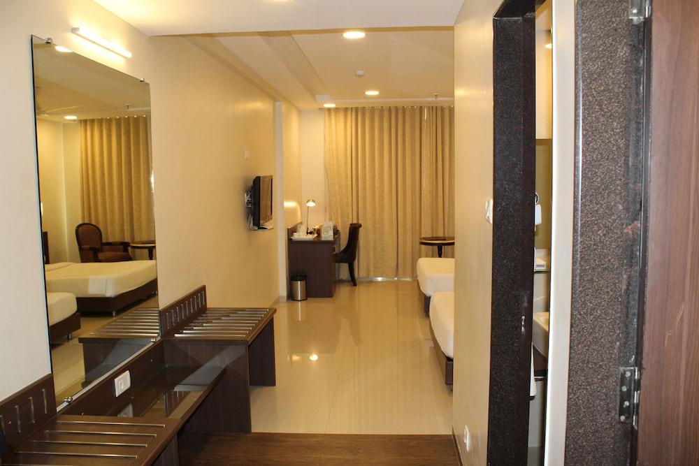 Brilliant Hotel & Convention Center