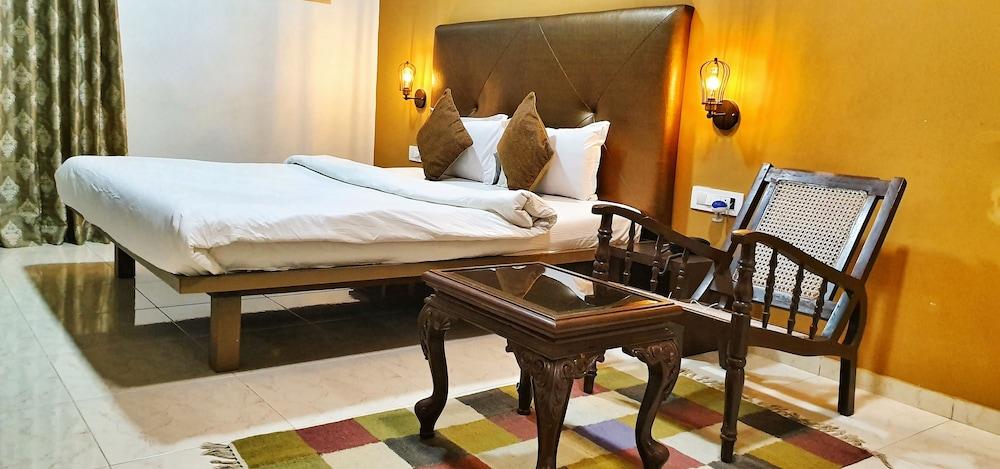 Vimal Holidays Resort