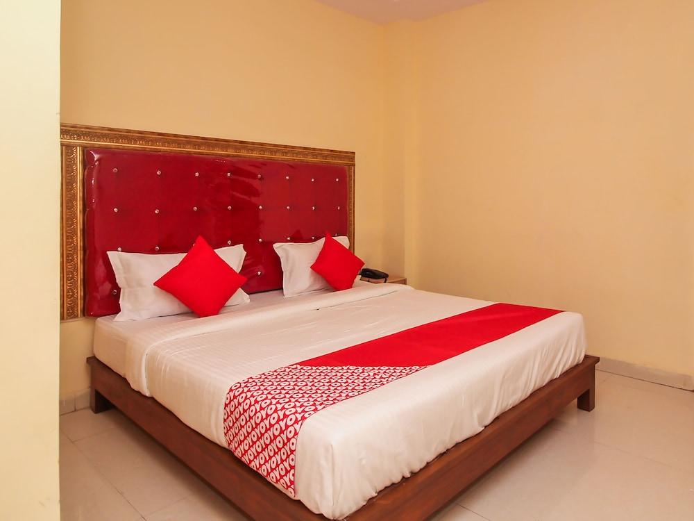 OYO 7343 Al Shareef Palace