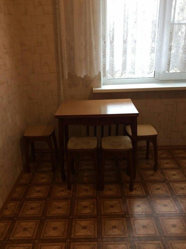 Apartment on Entuziastov boulevard 2B