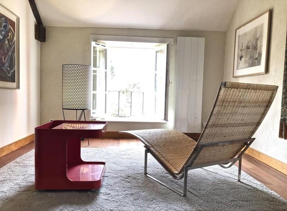 Les Rochers Chambres d'Hôtes