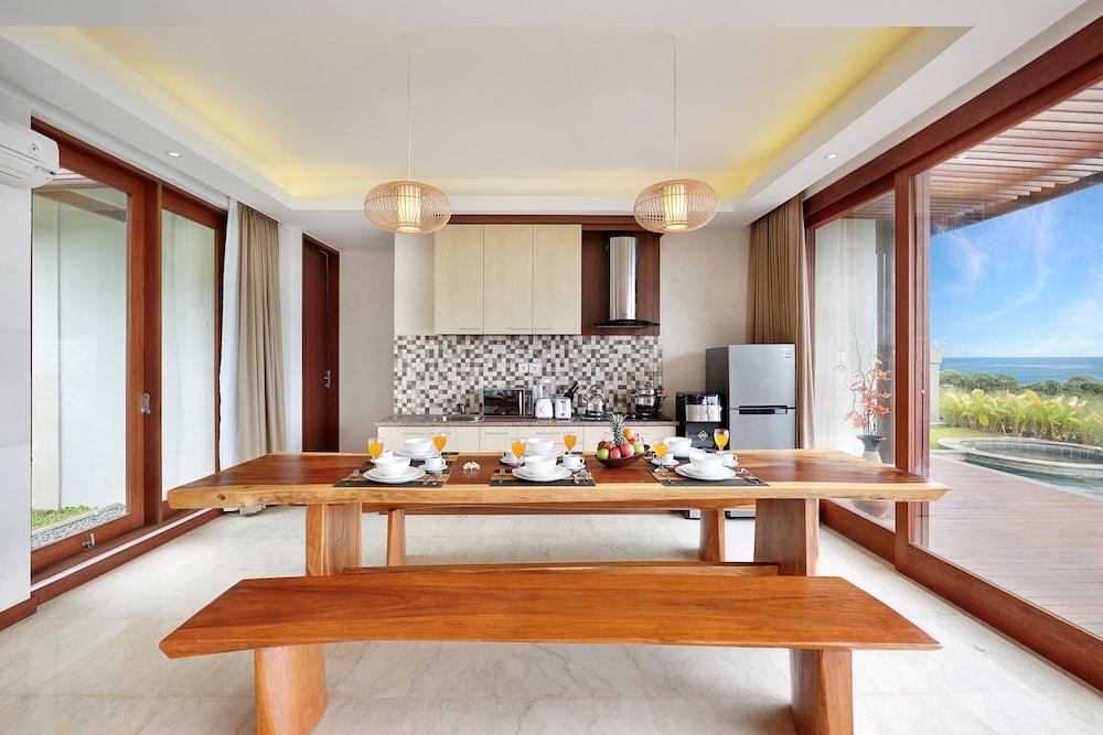 Ocean View Hotman Paris VII